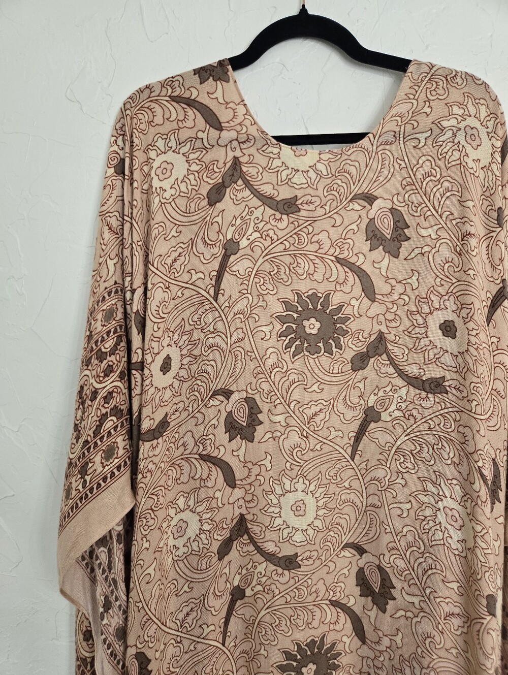 Free People Tan and Blush Paisley Kimono - Picture 7 of 11